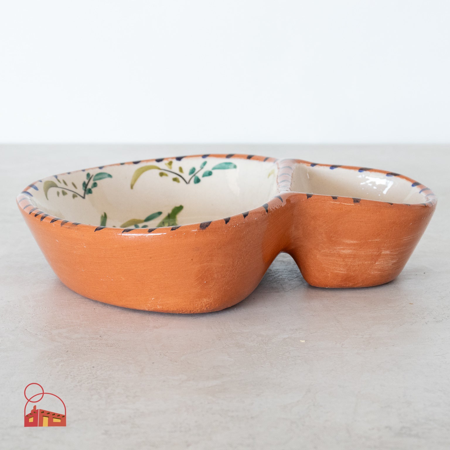 Handcrafted Portuguese Ceramic Olive Dish - Artisanal Pottery by Olaria Polido & Filhos - Homekeep Studio