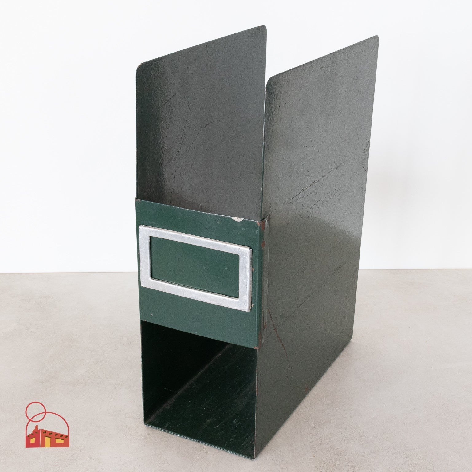 Metal Book or Magazine Holder - Homekeep Studio